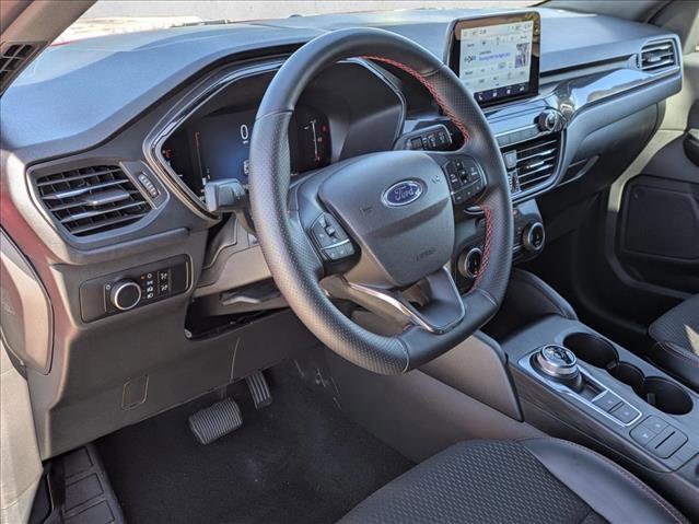 Certified 2025 Ford Escape ST-Line image 10