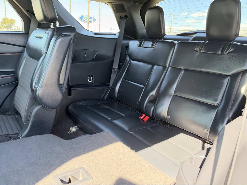 Certified 2025 Ford Explorer ST-Line AWD/4WD image 19