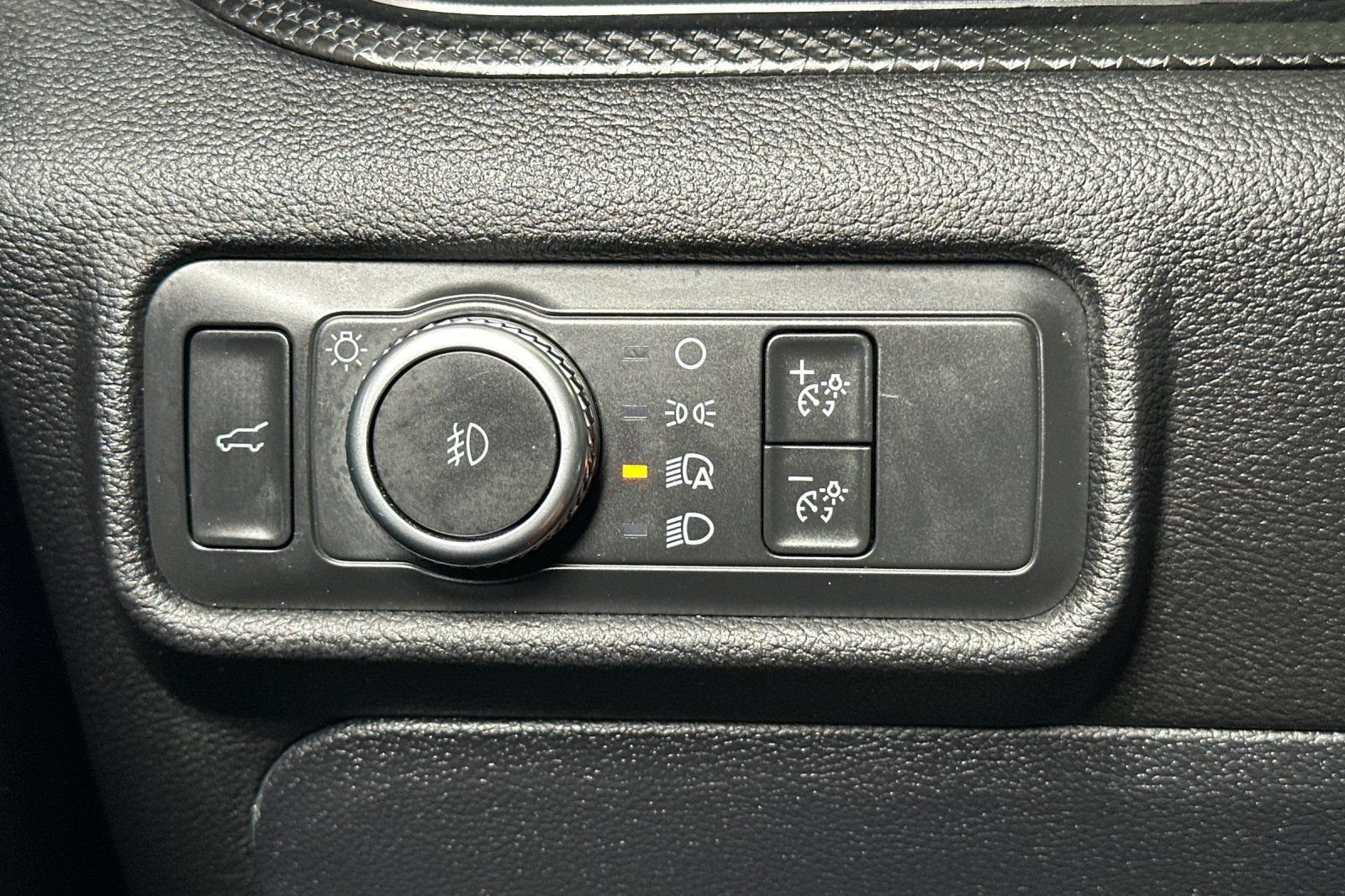Certified 2021 Ford Explorer ST w/ Equipment Group 401A AWD/4WD image 44