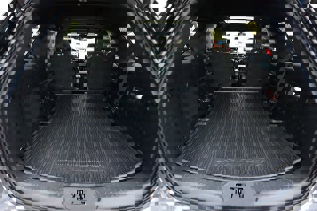 Certified 2022 Ford Explorer ST w/ Equipment Group 401A image 8