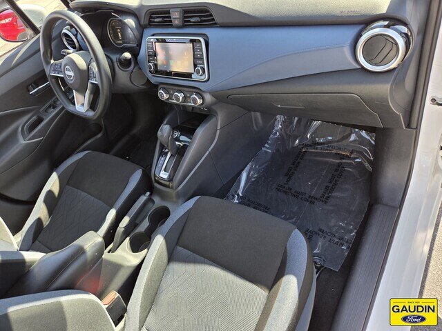 Used 2025 Nissan Versa SV FWD image 17