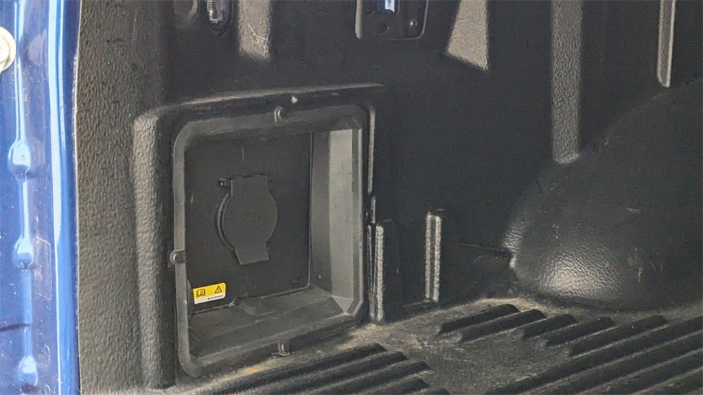 Certified 2022 Ford F150 XLT w/ Equipment Group 302A High image 7