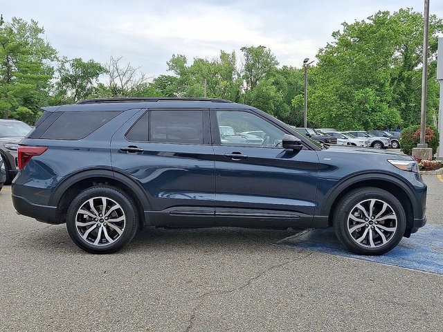 Certified 2023 Ford Explorer ST-Line w/ Class IV Trailer Tow Package AWD/4WD image 26