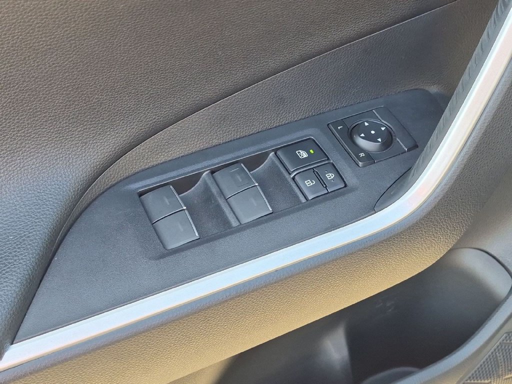 Used 2024 Toyota RAV4 XSE w/ Premium Package AWD/4WD image 11