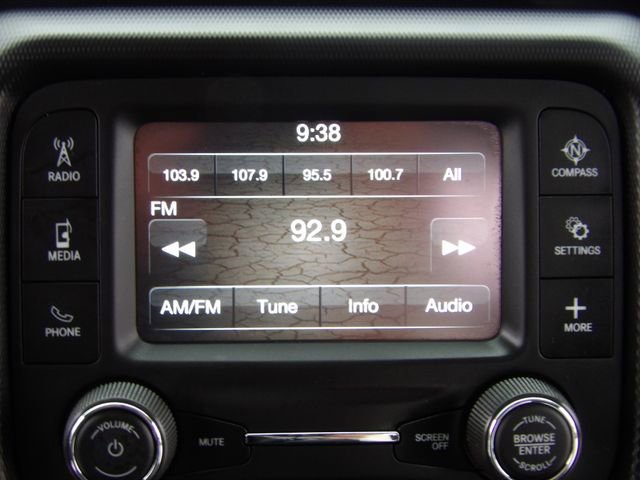 Used 2019 Jeep Wrangler Sport S image 15