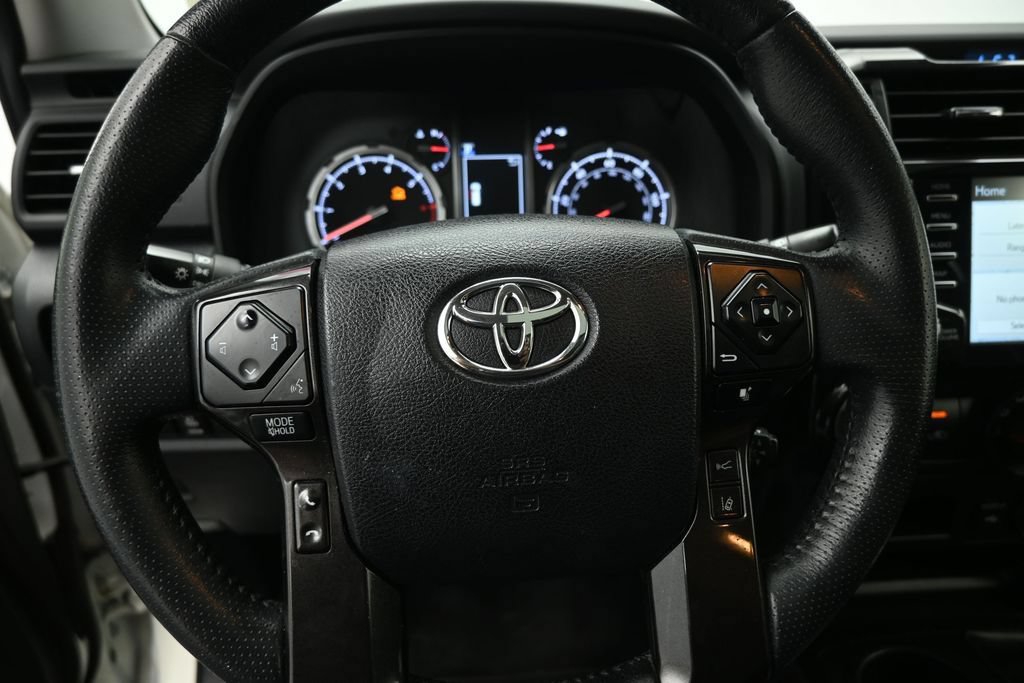 Used 2022 Toyota 4Runner TRD Off-Road Premium AWD/4WD image 13