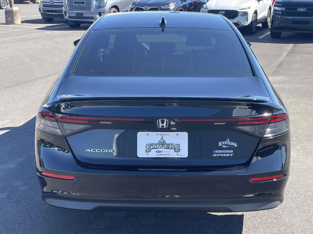 Used 2025 Honda Accord Sport image 4