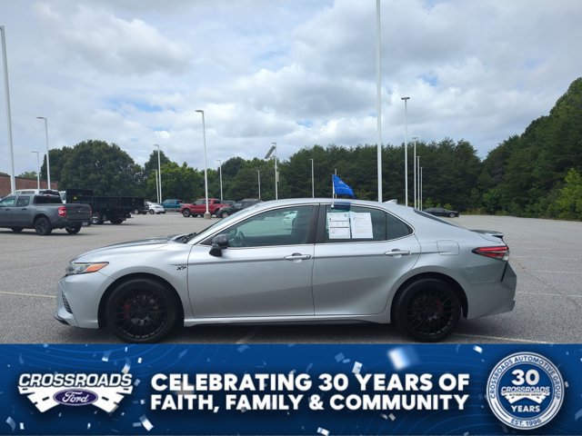 Used 2019 Toyota Camry SE FWD image 7