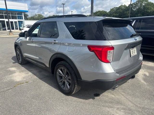 Certified 2023 Ford Explorer XLT w/ Equipment Group 202A AWD/4WD image 7
