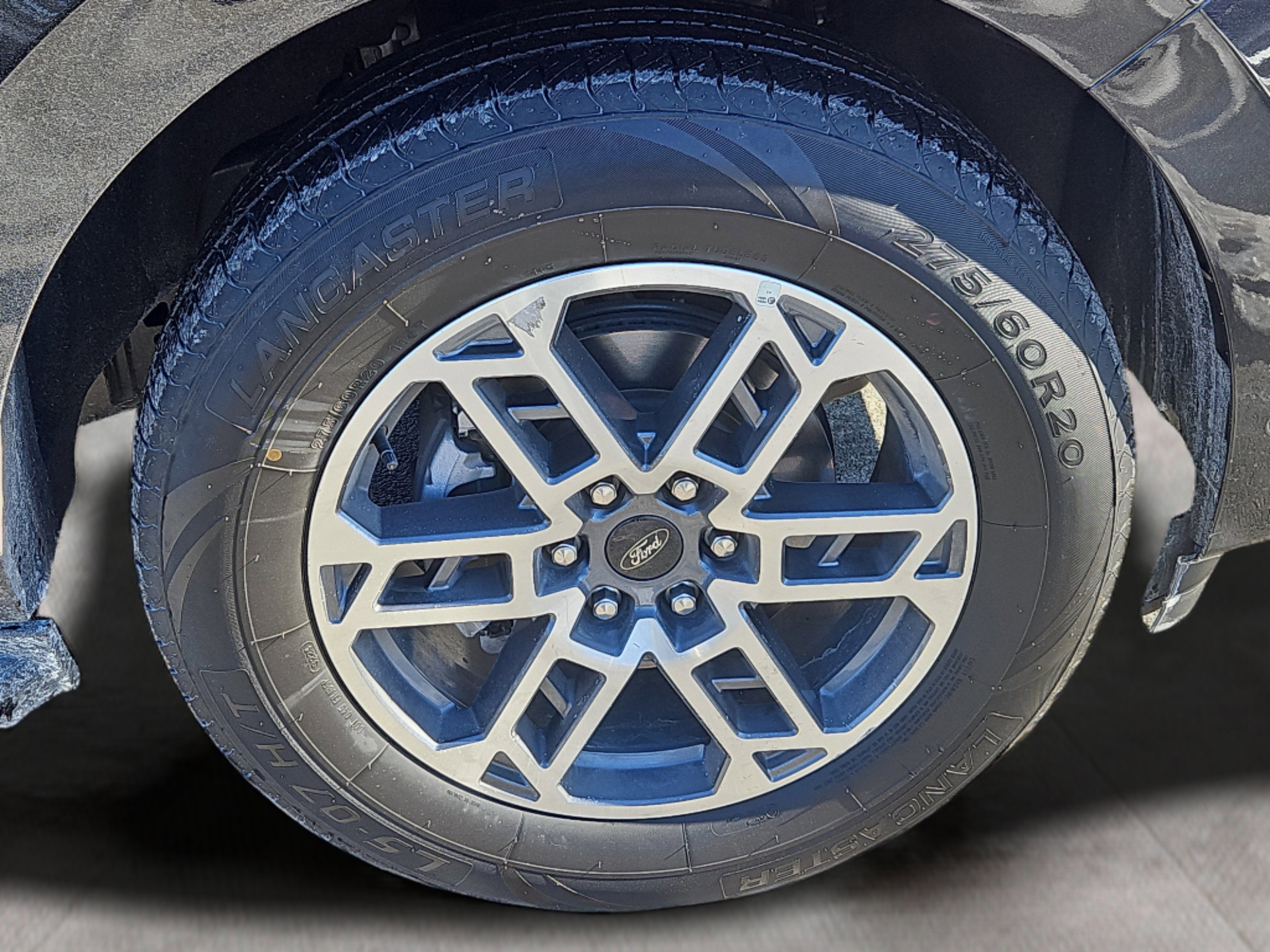 Certified 2025 Ford Expedition Active image 34