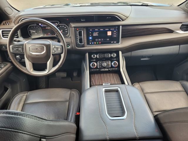 Used 2021 GMC Yukon Denali w/ Denali Premium Package AWD/4WD image 14