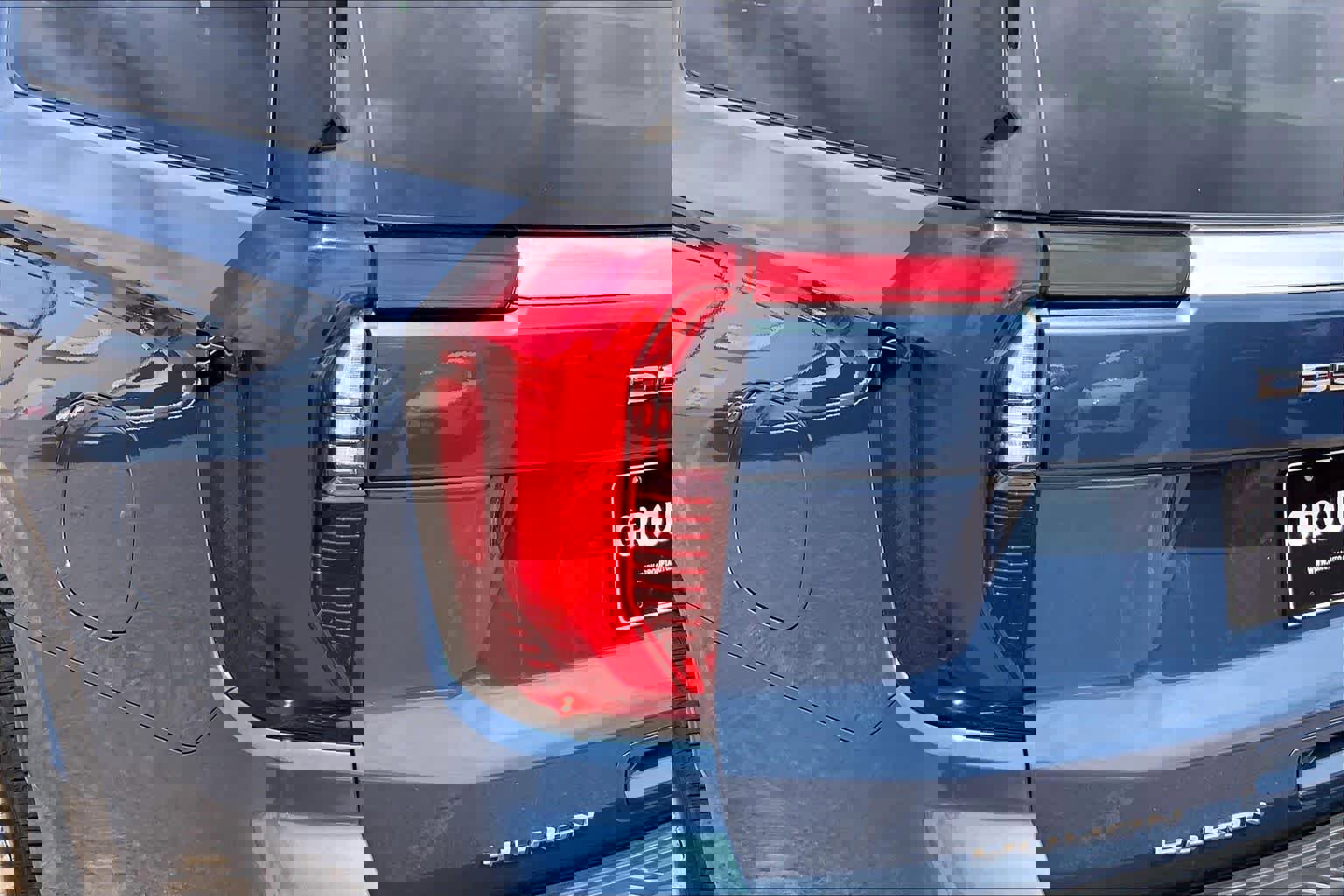 Used 2025 GMC Yukon XL Denali w/ LPO, Floor Liner Package image 29