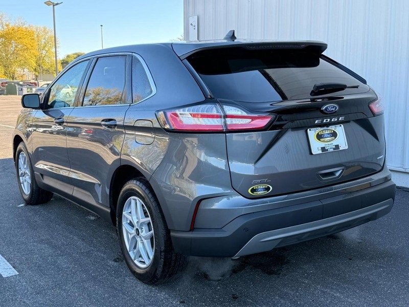 Certified 2024 Ford Edge SEL w/ Convenience Package image 3
