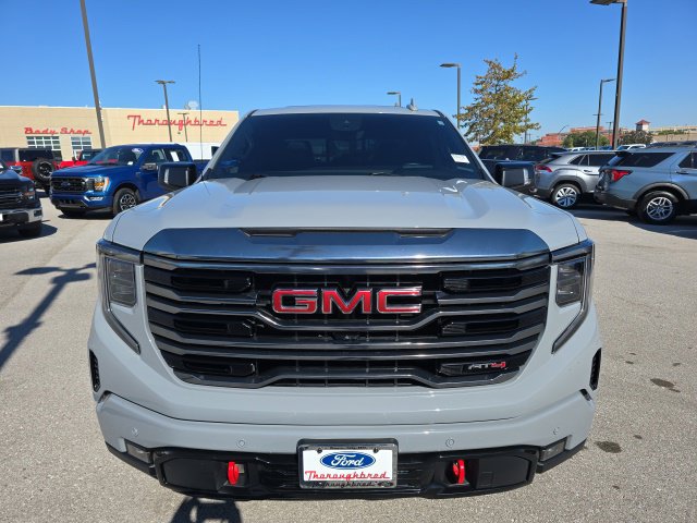Used 2024 GMC Sierra 1500 AT4 w/ Technology Package AWD/4WD image 8