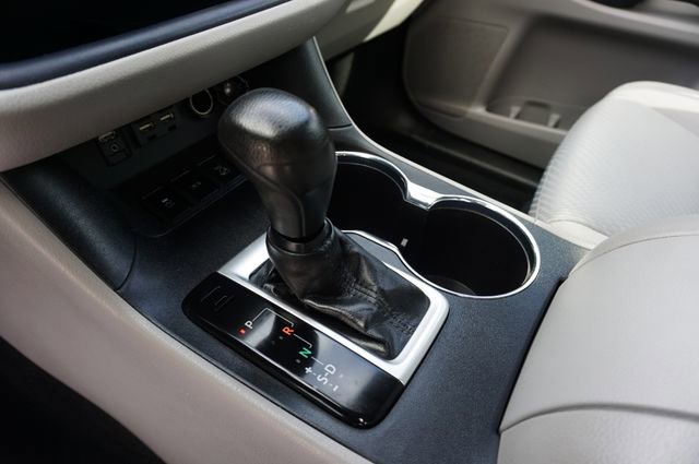 Used 2019 Toyota Highlander LE AWD/4WD image 21