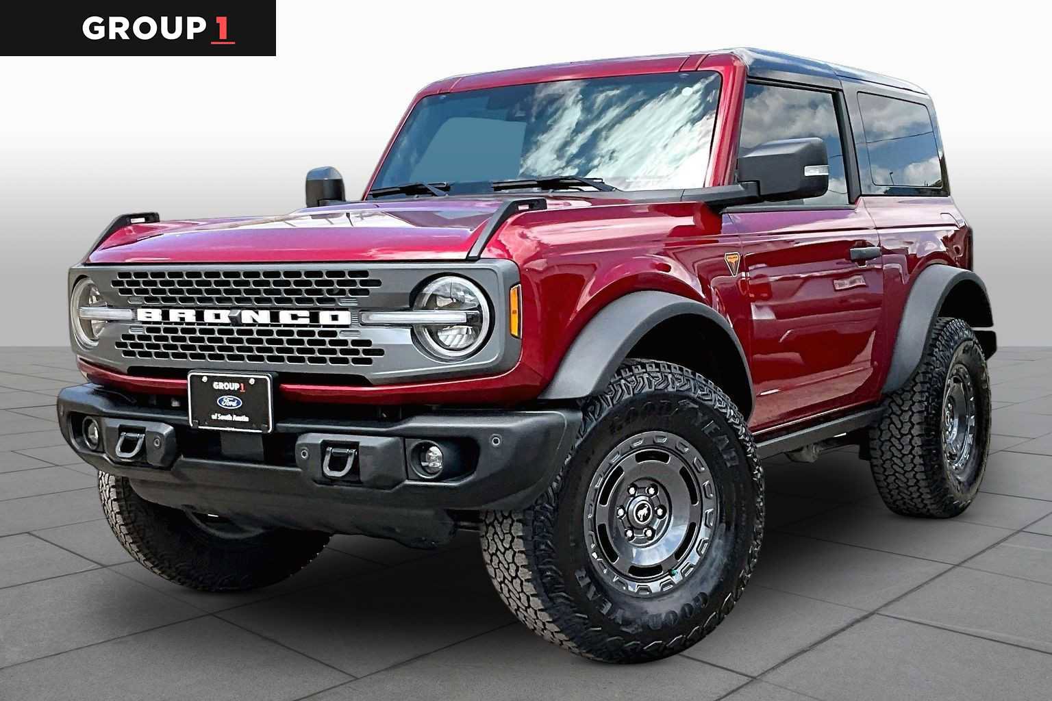 Certified 2025 Ford Bronco Badlands AWD/4WD image 1
