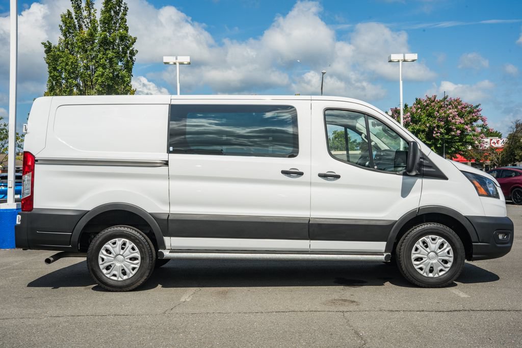 Certified 2025 Ford Transit 250 Low Roof w/ Exterior Upgrade Package RWD image 4
