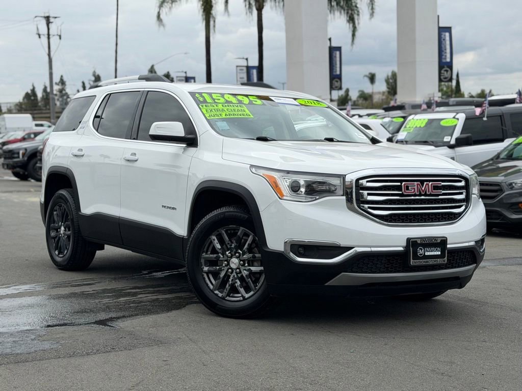 Used 2018 GMC Acadia SLT FWD image 2