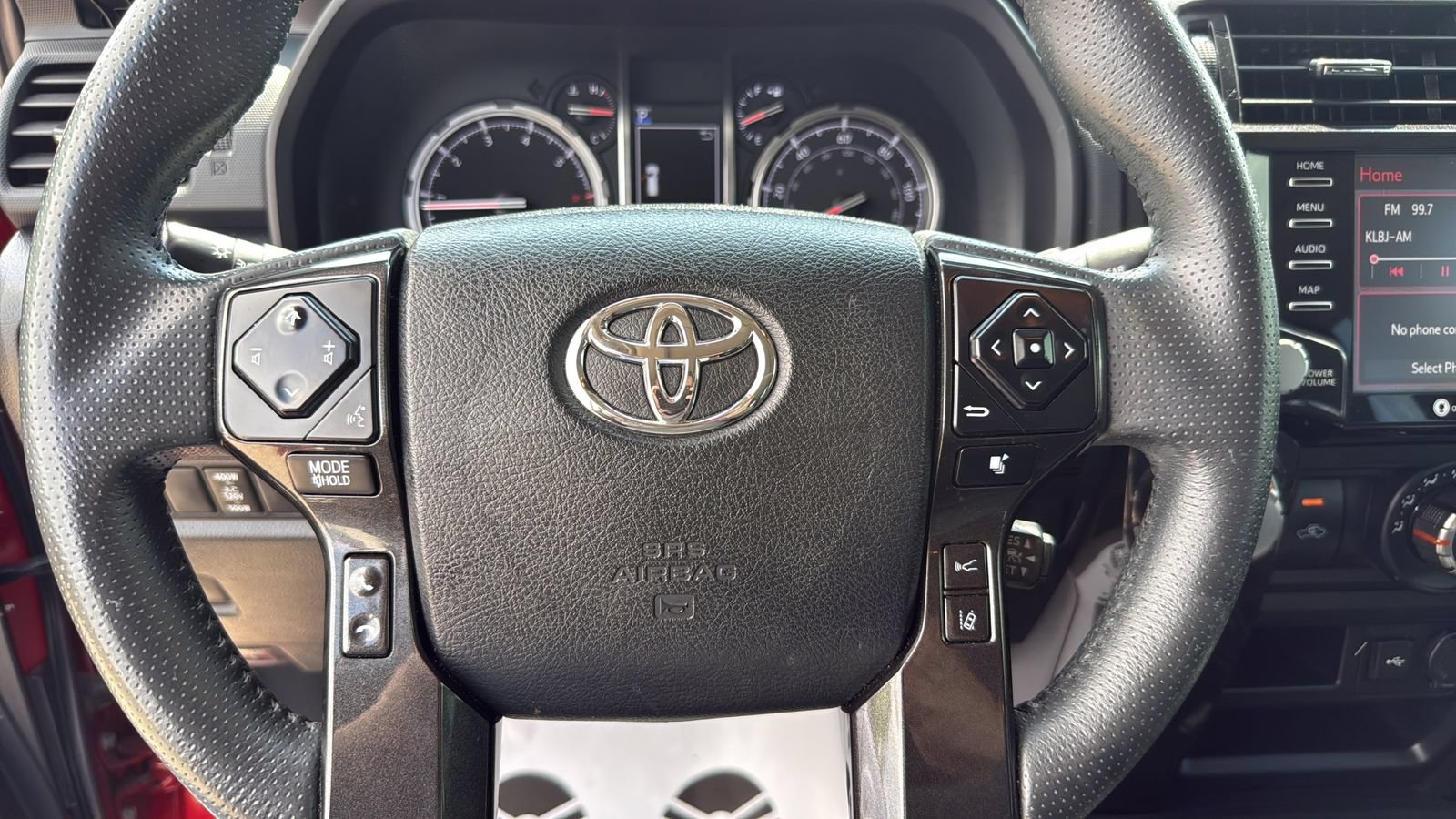 Used 2021 Toyota 4Runner Venture w/ Moonroof Package AWD/4WD image 14