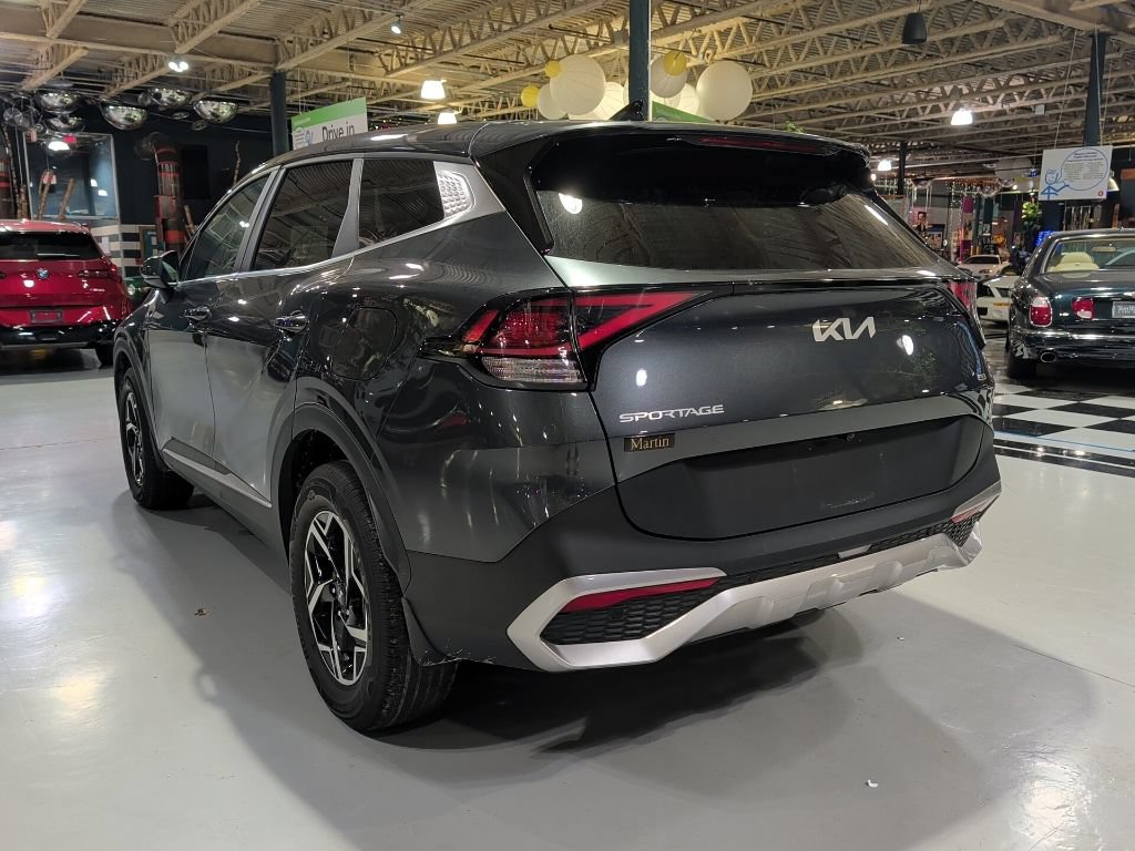 Used 2023 Kia Sportage LX AWD/4WD image 10