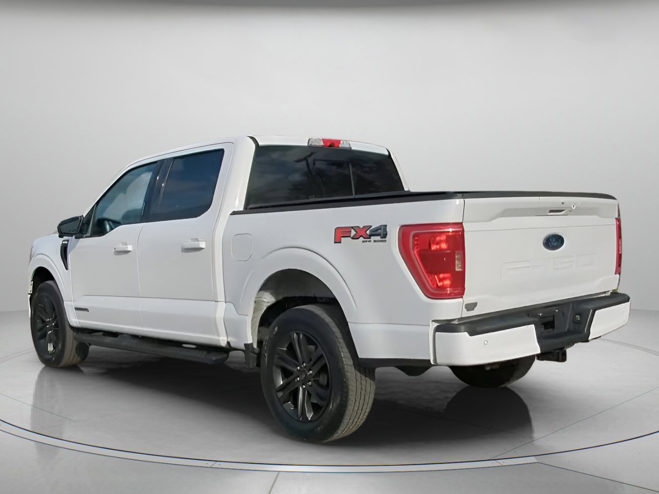 Certified 2021 Ford F150 XLT w/ Equipment Group 302A High image 13