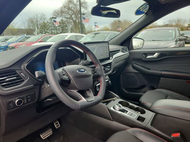 Certified 2024 Ford Escape ST-Line w/ Tech Pack #1 image 15