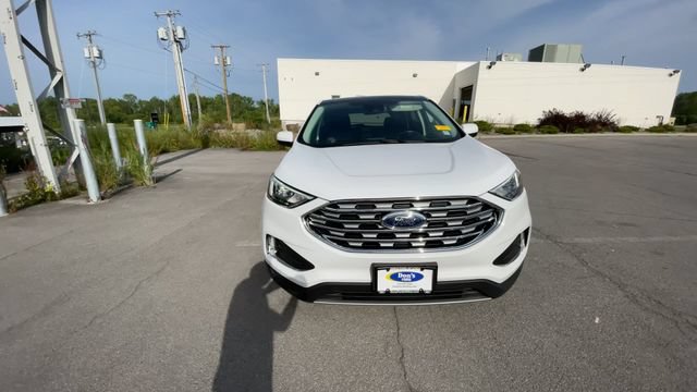 Certified 2022 Ford Edge SEL w/ Convenience Package AWD/4WD image 3