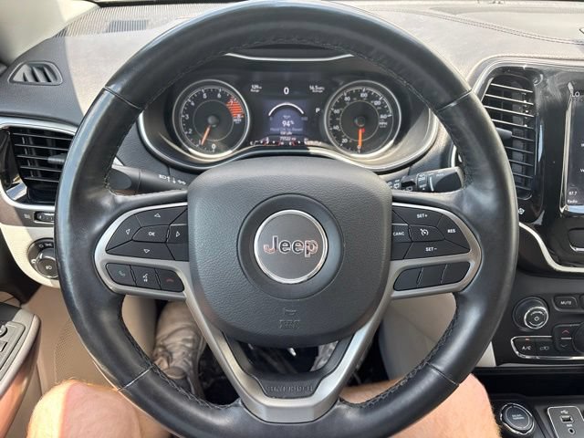 Used 2019 Jeep Cherokee Limited AWD/4WD image 18