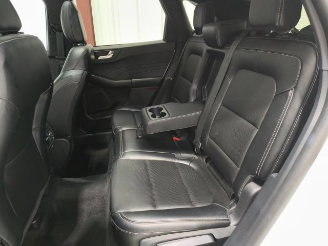 Certified 2023 Ford Escape Platinum AWD/4WD image 17