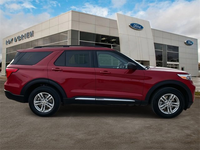 Certified 2023 Ford Explorer XLT w/ Equipment Group 202A image 6