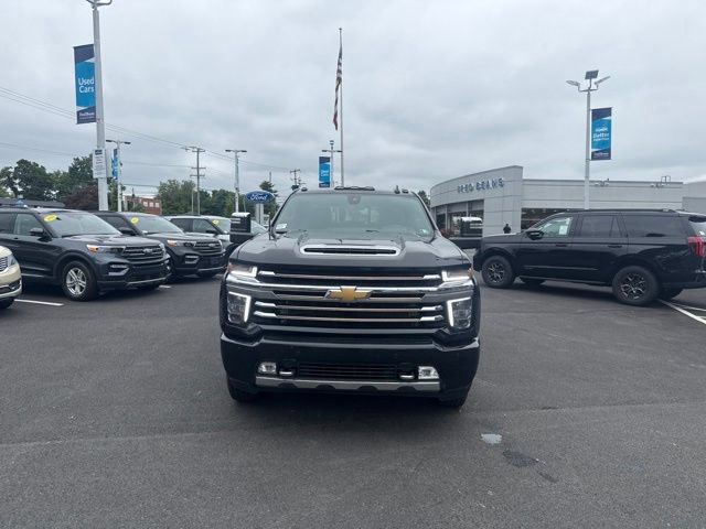 Used 2021 Chevrolet Silverado 3500 High Country w/ Snow Plow Prep/Camper Package AWD/4WD image 2