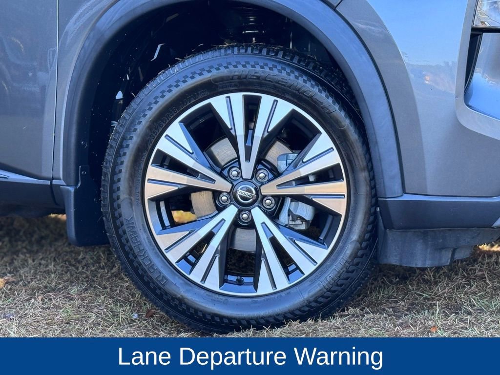 Used 2021 Nissan Rogue SV image 9