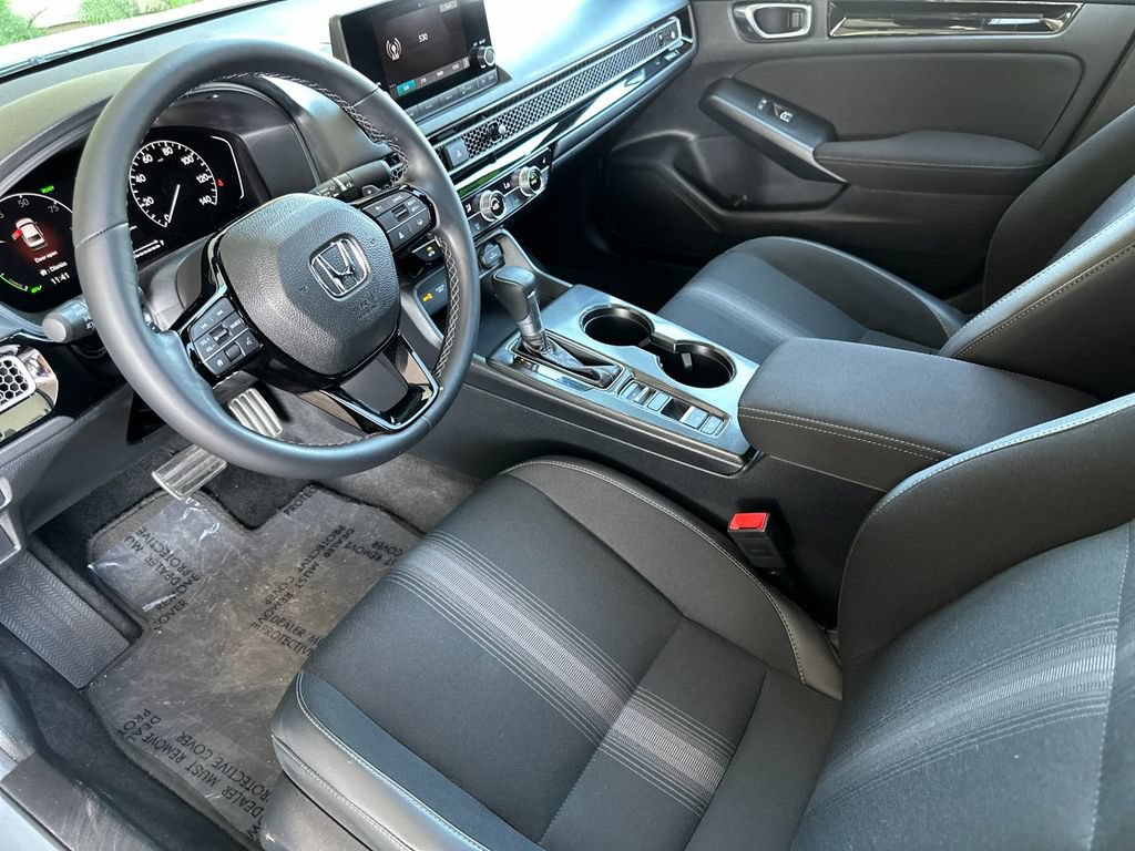 Used 2025 Honda Civic Sport image 9
