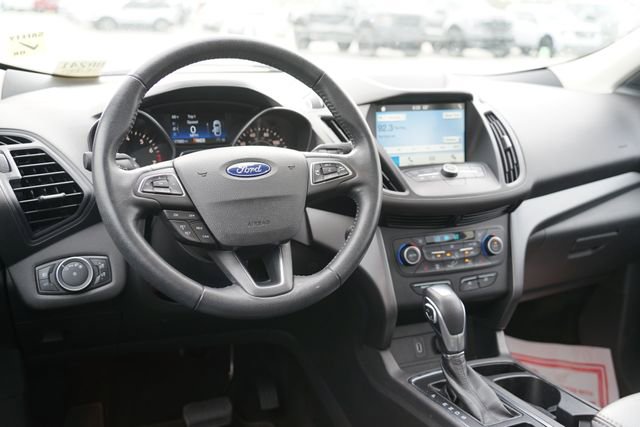 Certified 2019 Ford Escape SEL FWD image 10