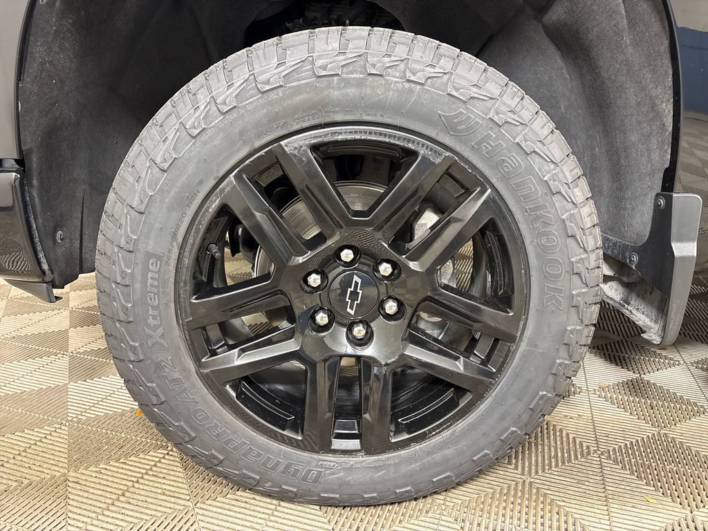 Used 2024 Chevrolet Silverado 1500 LT Trail Boss w/ Convenience Package II AWD/4WD image 12