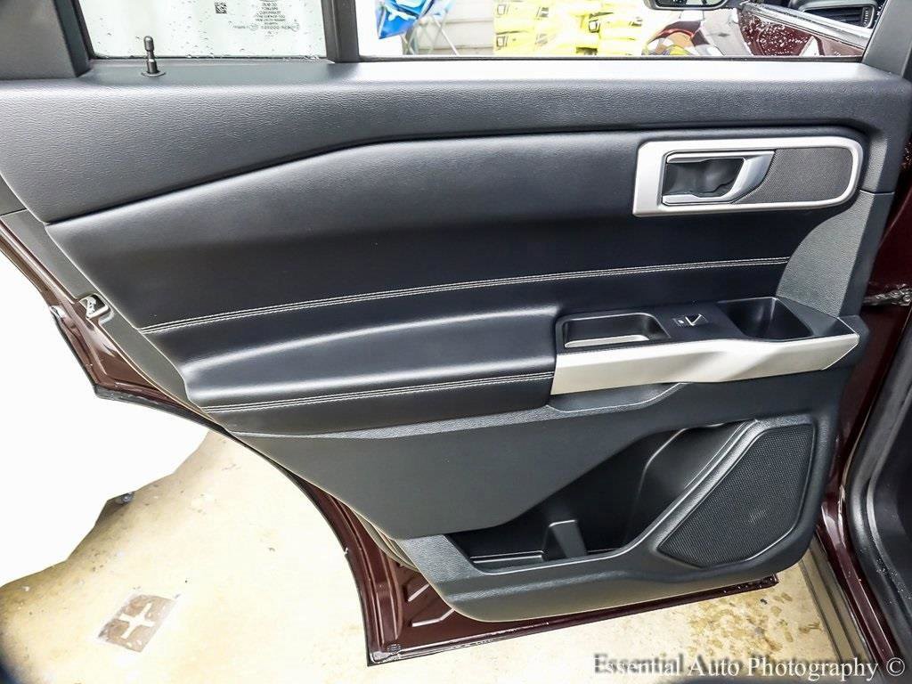Certified 2022 Ford Explorer XLT w/ Equipment Group 202A image 22