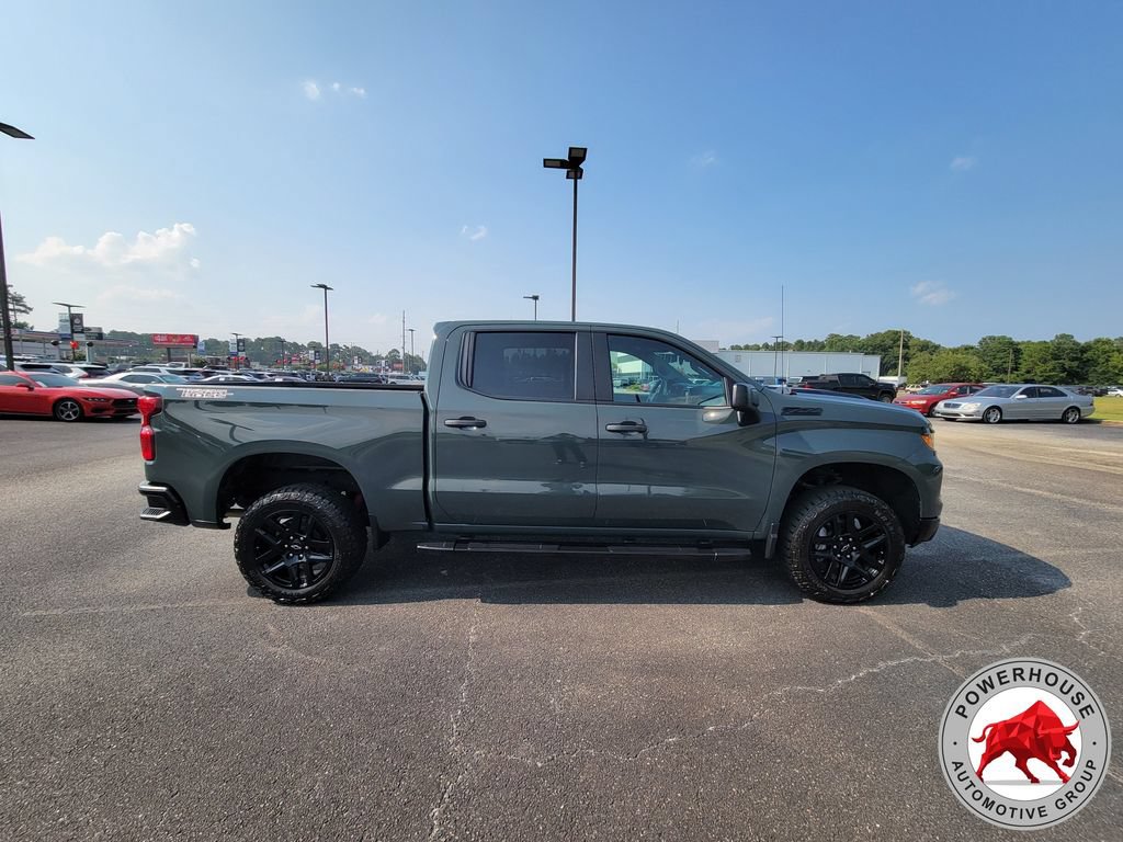 Used 2025 Chevrolet Silverado 1500 Custom Trail Boss w/ LPO, Dark Essentials Package AWD/4WD image 6