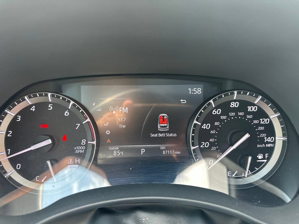 Used 2021 Toyota Highlander XLE AWD/4WD image 41
