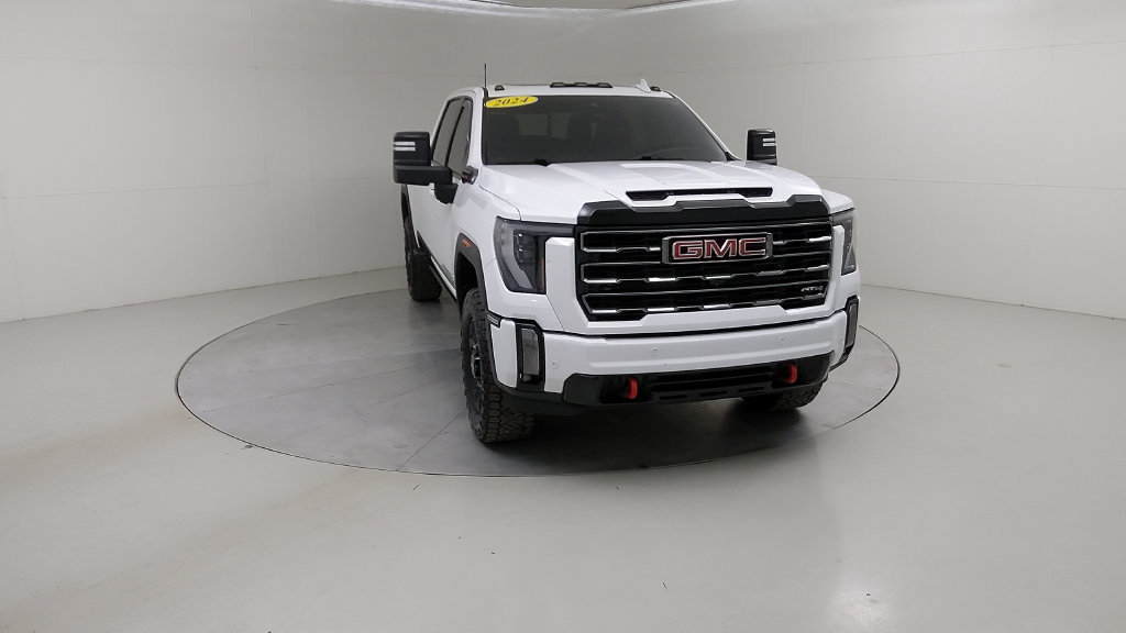 Used 2024 GMC Sierra 3500 AT4 w/ AT4 Premium Plus Package AWD/4WD image 10