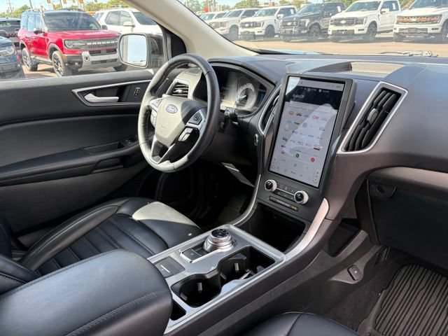 Certified 2024 Ford Edge SEL w/ Convenience Package AWD/4WD image 12