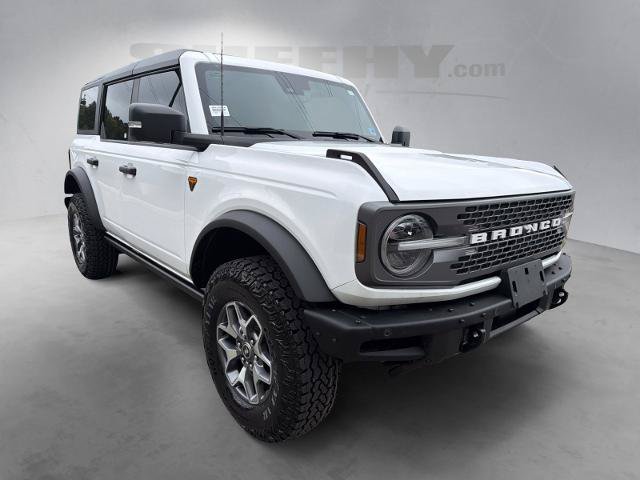Certified 2024 Ford Bronco Badlands AWD/4WD image 2