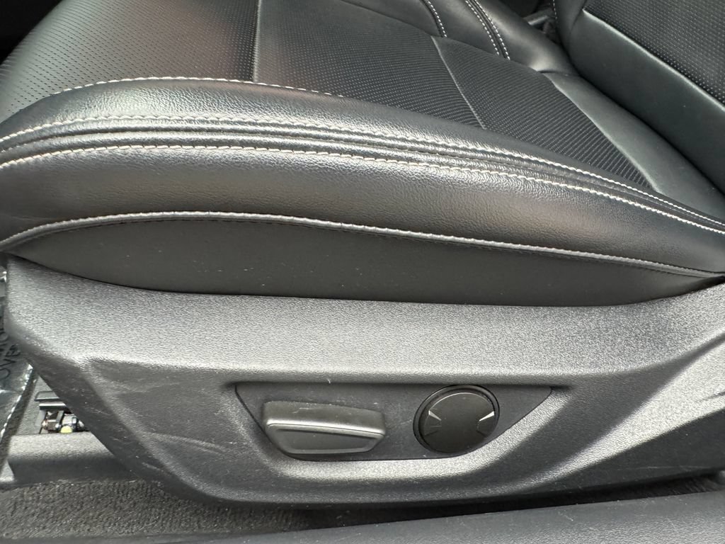 Certified 2024 Ford Mustang Premium RWD image 8