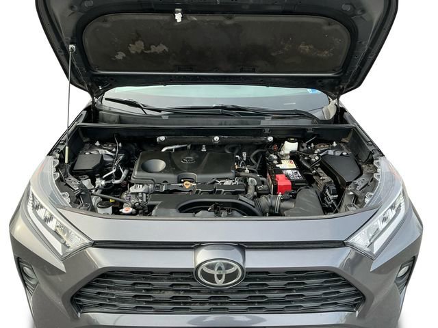 Used 2020 Toyota RAV4 XLE Premium image 20