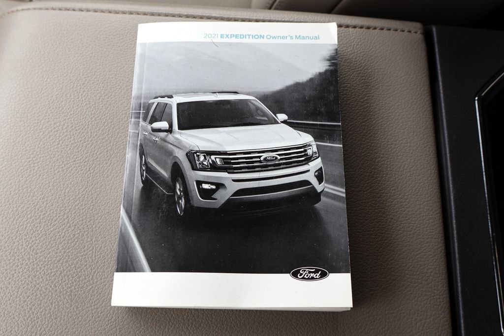 Certified 2021 Ford Expedition XLT RWD image 40