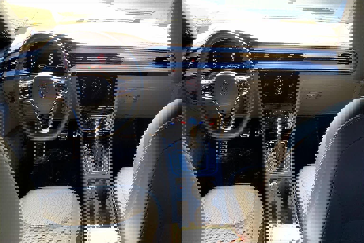 Used 2021 Volkswagen Arteon SEL Premium image 14