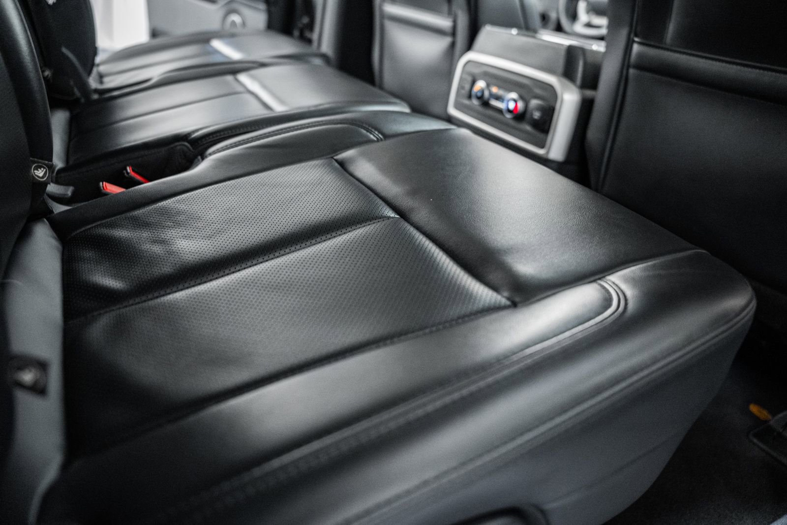 Certified 2023 Ford Expedition Max XLT image 38