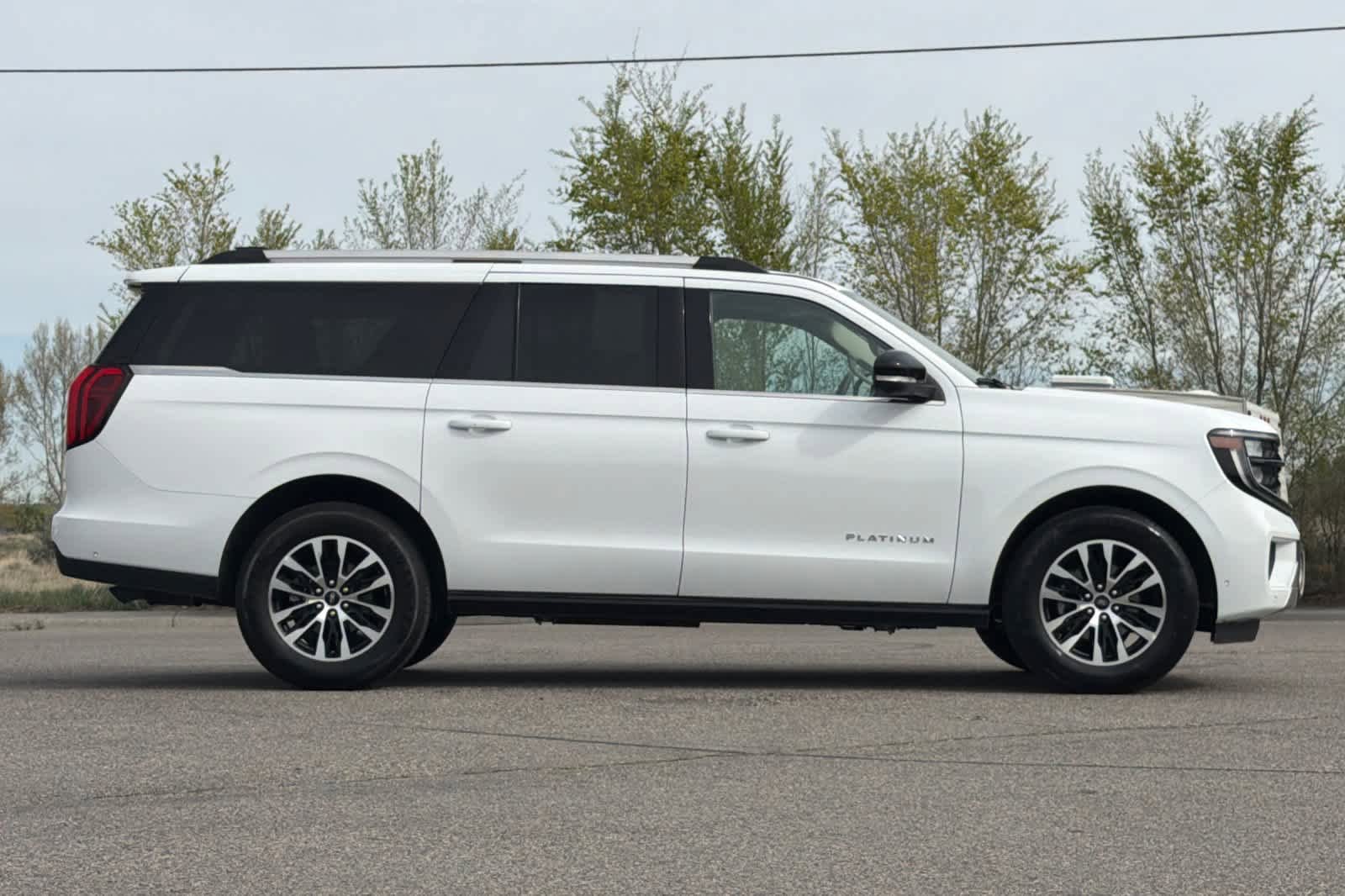 Certified 2025 Ford Expedition Max Platinum AWD/4WD image 8