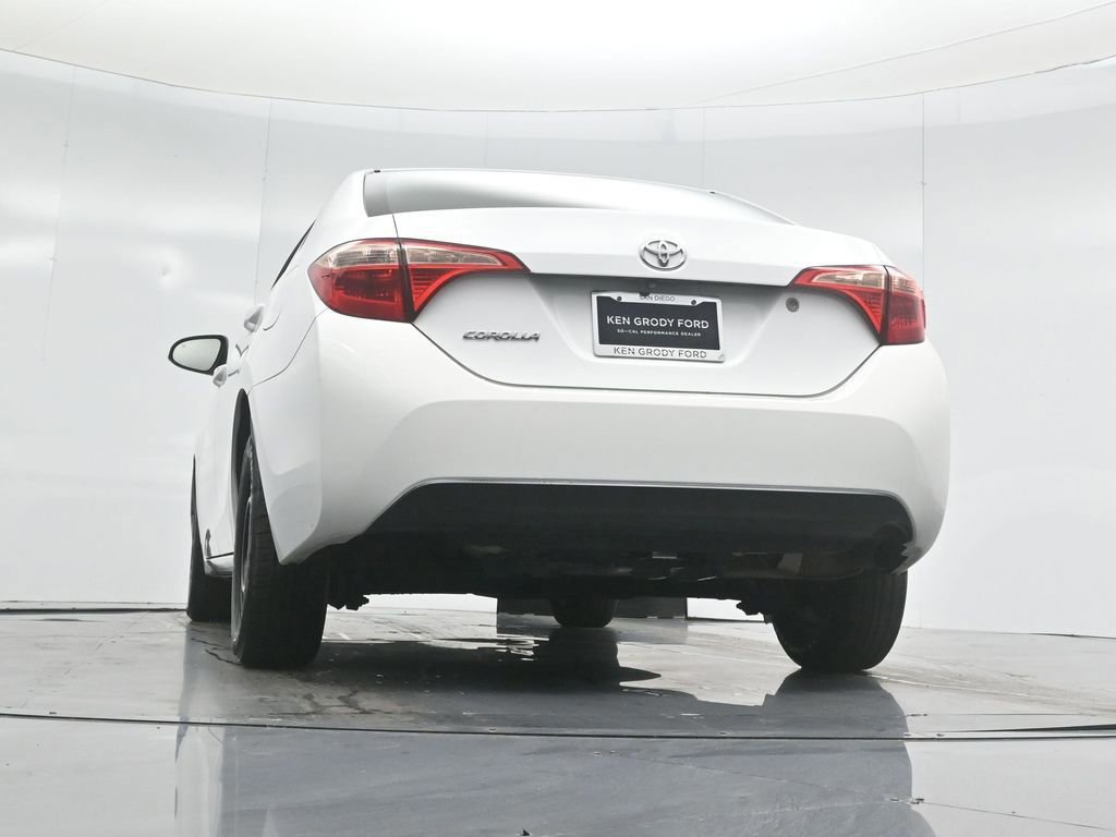 Used 2018 Toyota Corolla L image 19