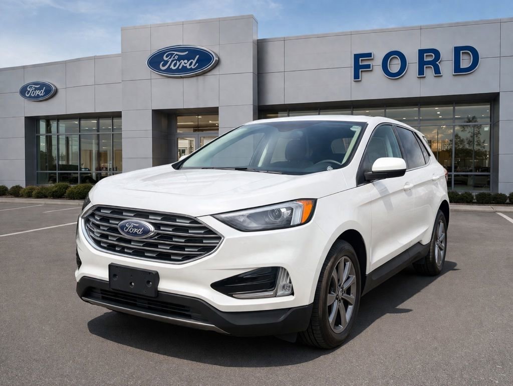 Certified 2022 Ford Edge SEL w/ Convenience Package image 1