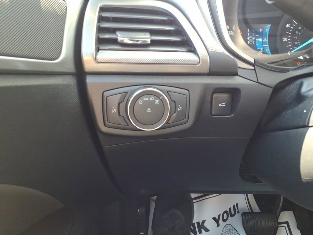 Certified 2020 Ford Fusion SE FWD image 14